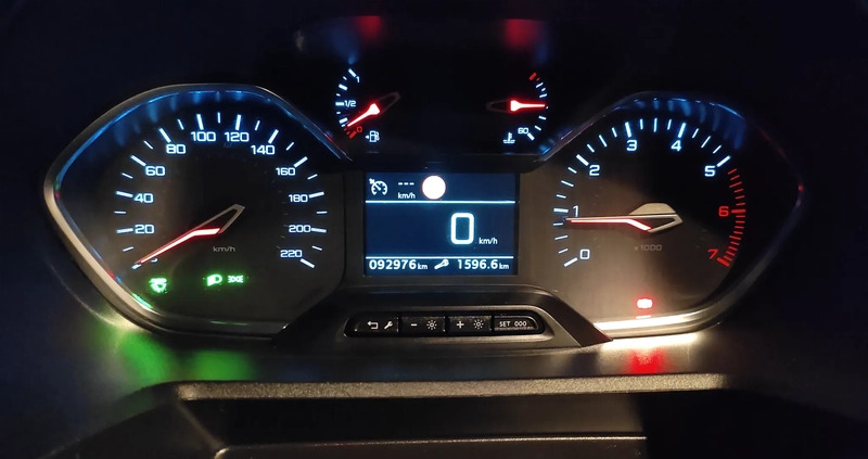 Peugeot Rifter cena 78000 przebieg: 93000, rok produkcji 2019 z Wieliczka małe 436
